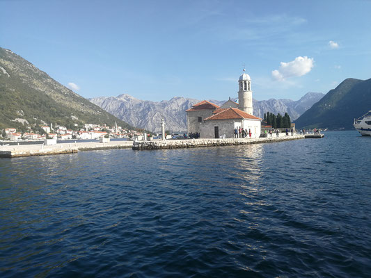 Our lady of the rocks