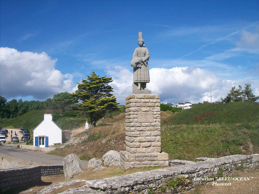 La statue de la bigoudène à "Pors-Poulhan"