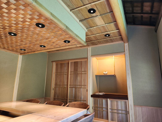 日本建築　伝統建築　家具建具製作　京都　飲食店　改装工事　改修工事　リフォーム　リノベーション