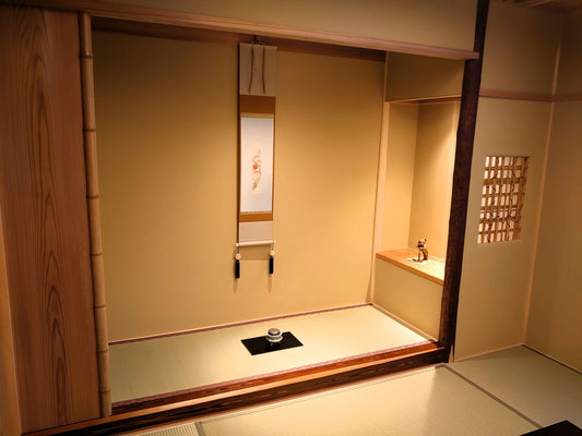 日本建築　伝統建築　京都　宮川町　お茶屋しげ森　小間　和室