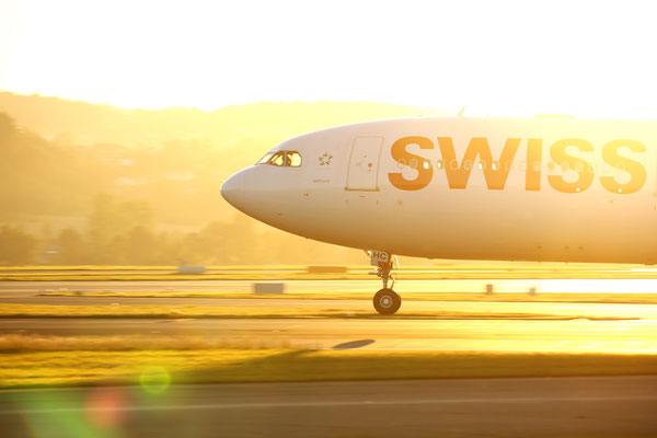 Touchdown of Swiss Airbus A330, Zürich-Kloten, Switzerland