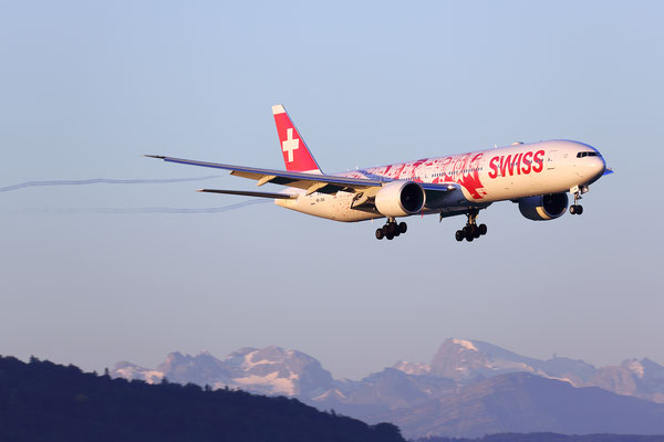 Faces of Switzerland HB-JNA, Swiss Boeing 777, Zürich-Kloten, Switzerland