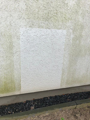 Ergebnis der Musterfläche einer Fassadenwäsche