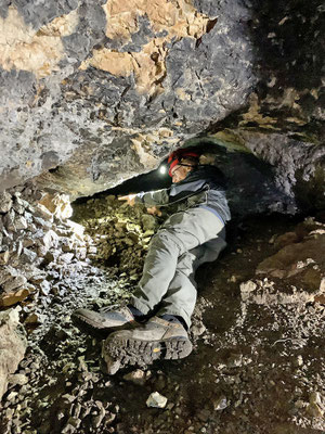 Das Bergwerk wird bis in den letzten Winkel untersucht © G.Lehner