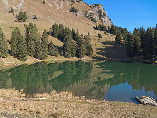 Lac Retaud oberhalb des Col du Pillon