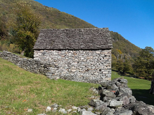 renovierte Alphütten auf San Defendente