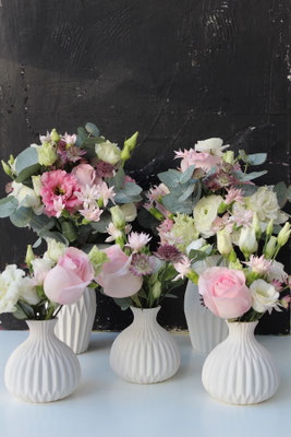 Weiße Porzellanvase für klassische Hochzeit Tischdekoration