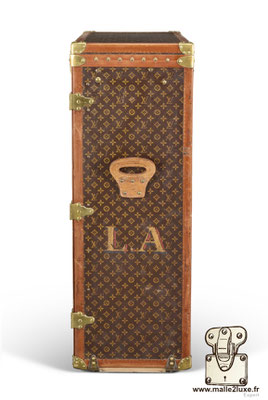 MALLE À CHAUSSURES LOUIS VUITTON - 81 900 €