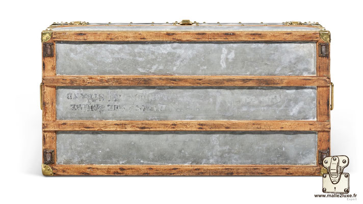 Malle explorateur zinc Louis Vuitton - 100 800 €