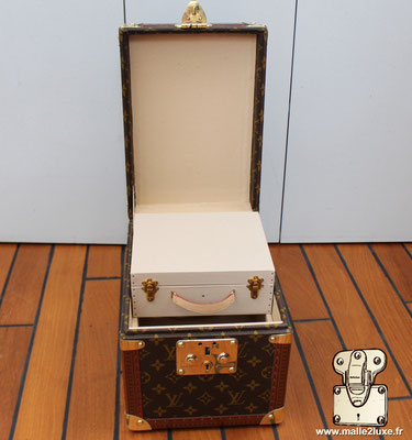 Vanity boite a flacon Louis Vuitton vintage a vendre 