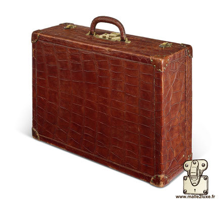 LOUIS VUITTON TOILETRY SET – €63,000 Crocodile — Auction Record — One of the Most Expensive Trunks Sold at Auction Worldwide