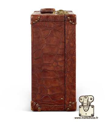 LOUIS VUITTON TOILETRY SET – €63,000 Crocodile — Auction Record — One of the Most Expensive Trunks Sold at Auction Worldwide