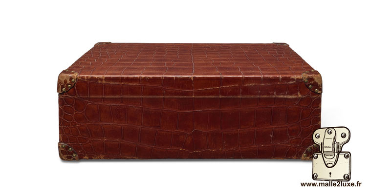 NECESSAIRE DE TOILETTE LOUIS VUITTON - 63 000 € crocodile record enchères malle