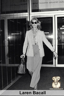 laren bacall aime les malles louis vuitton