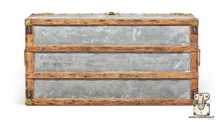 Malle explorateur zinc Louis Vuitton - 100 800 €