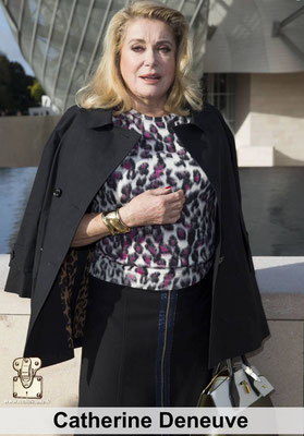 Catherine deneuve aime les malles louis vuitton