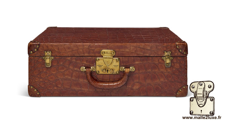 LOUIS VUITTON TOILETRY SET – €63,000 Crocodile — Auction Record — One of the Most Expensive Trunks Sold at Auction Worldwide
