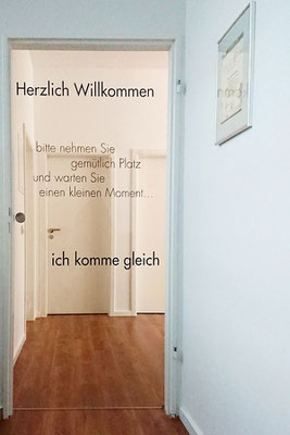 Empfang - Praxis Dr. Liselotte Hutzel, Behandlung auch von Autoimmunerkrankungen und Allergien