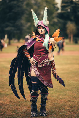 Xayah, Legue of Legends (Concept Art) Cosplay: Krystl Cosplay Photo: Fotograf-13