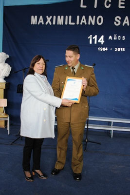 Sra. Mónicva Vega, UTP junto a Redes liceanas Tte. Carabineros Rodrigo Castro