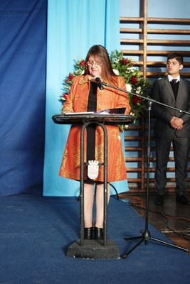 Sr. María Consuelo Fernández  Directora del  Liceo Max Salas