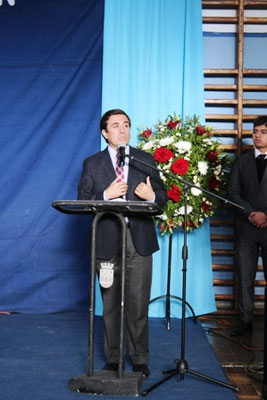 Sr. Manuel Rivera, Alcalde, saluda a la Comunidad liceana