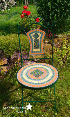 Mosaik-Stuhl, mexikanische Azulejos und span. Fliesen 2018