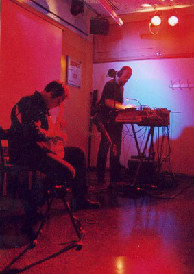 Encore with Vidna Obmana - MOP Jugendtreff, Munich - 2003 (photo: Birgit Schweimler)