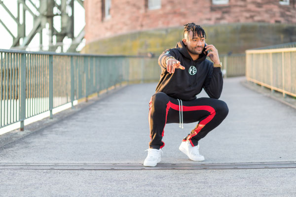 T-Shirts, Tanktops, Muscle Vest, Longsleeves, Crop Tops, Sweatshirts, Crop Tee, Hoodies uvm.