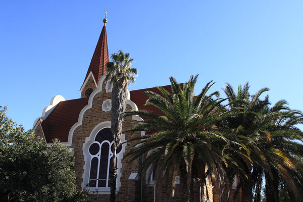 Die Christuskirche in Windhoek ist eine von 1907 bis 1910 erbaute Kirche der Windhoeker Gemeinde der Evangelisch-Lutherischen Kirche in Namibia. Sie gilt als Wahrzeichen der Stadt