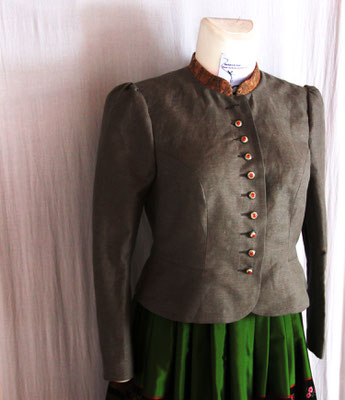 Trachtenjacke mit Stehkragen