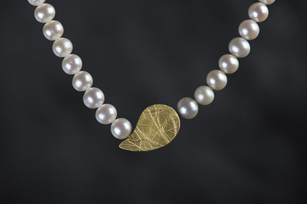 Artikelnummer 7086 - 900/- Gelbgold, 925/- Silber, Perlen