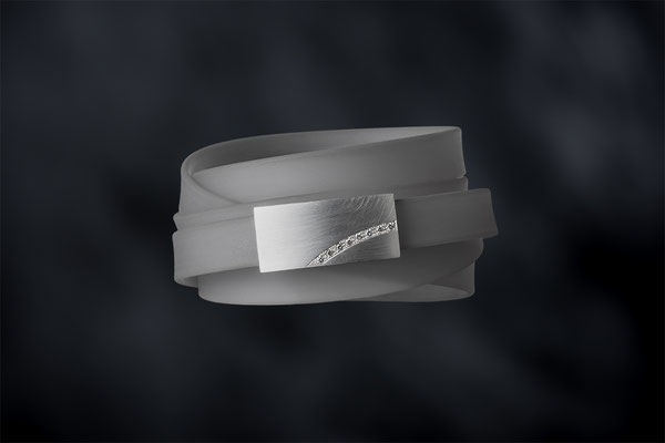 Produktnummer 7753 - 925/- Silber, graue Brillanten, Silikon