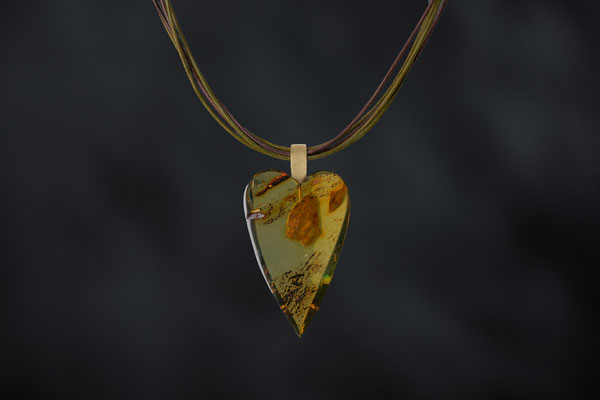 Produktnummer 2390 - Bernstein, 900/- Gelbgold, 925/- Silber