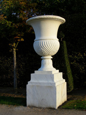 Vase, XVIIe s., marbre