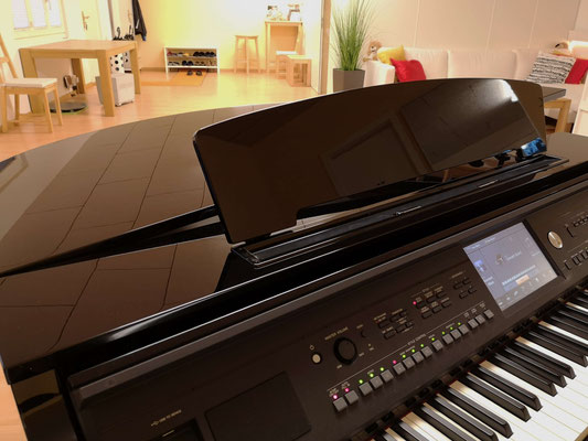 Yamaha Clavinova CVP-609 Grand Piano