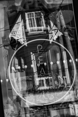 <h3>Illusions</h3><p>Kensington Market, Toronto</p>