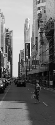 <h3> Yonge Street South View</h3><p>Yonge Street/Dundas Square, Toronto</p>
