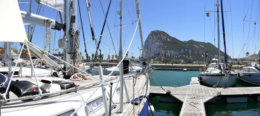 Gibraltar der Felsen vom Boot aus