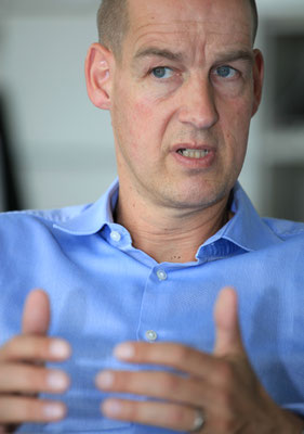 CEO Borussia Dortmund - Unternehmensfotografie I Businessportrait