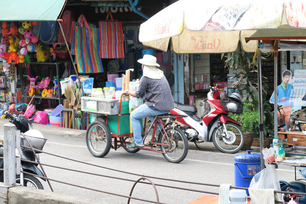 Wong Wian Yai Bahnhof Bangkok