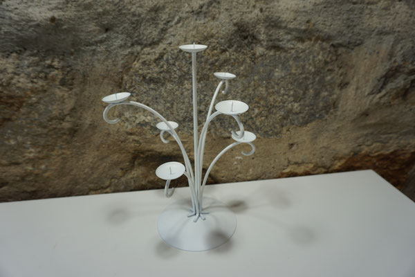 Shabby Chic Metall Kerzenständer für 7 kleine Kerzen. 27 cm Gesamthöhe. Preis: VB 5,00 €
