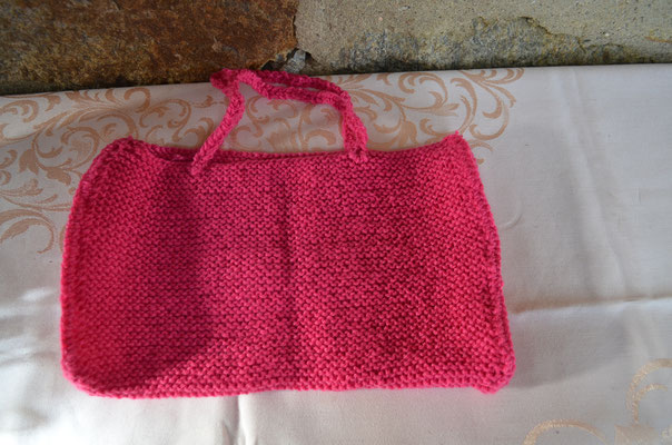 Handtasche, kleine Einkaufstasche in pink. Design und Ausführung: Zeitzeugen-Manufactur. Preis: 10,00 €