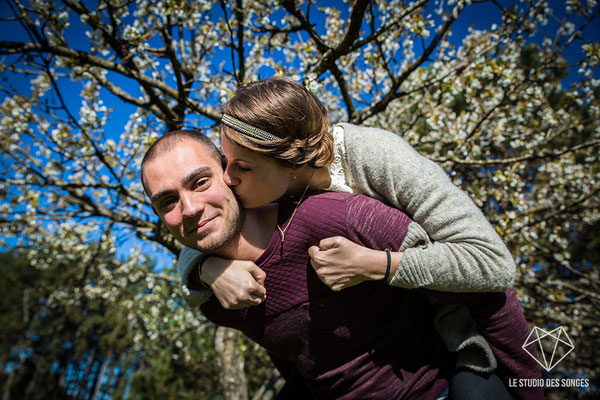 Séance Engagement - Avant mariage - Amoureux - Le Studio des Songes - Anne-Sophie CAMBEUR