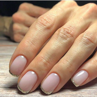 French Nails Selber Machen Mit Gozde S Beautytool Nails2go French Nails Zum Selber Machen Mit Gozde S Erfindung Nails2go