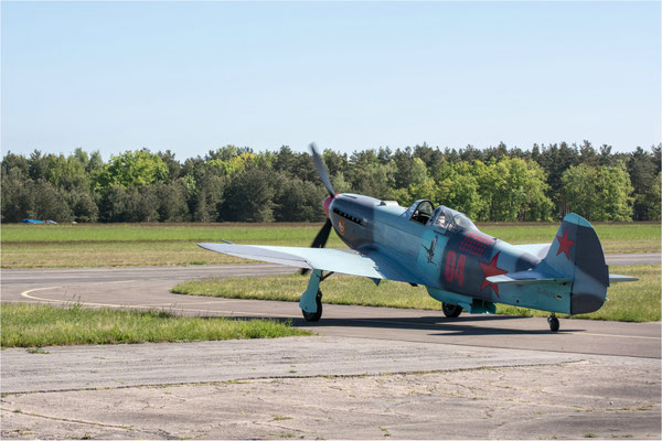 Yakovlev Yak-9 UM