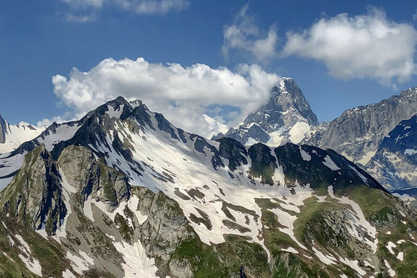 Sicht auf den Mont Blanc, der Weisse im Hintergrund