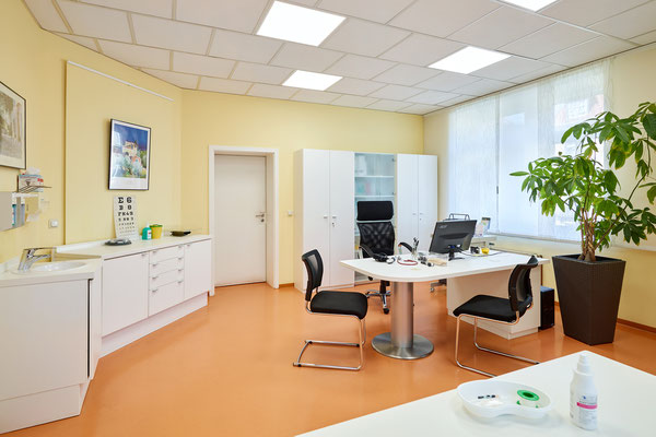 Behandlungszimmer 1