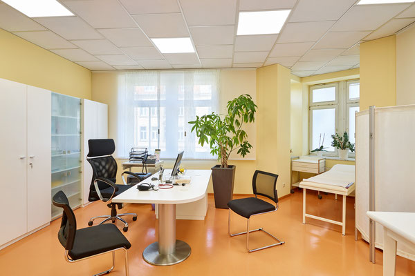 Behandlungszimmer 1