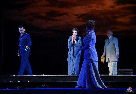 Madama_Butterfly_Odessa_Regie_Anatol_Preissler_©Viktor_Sobko